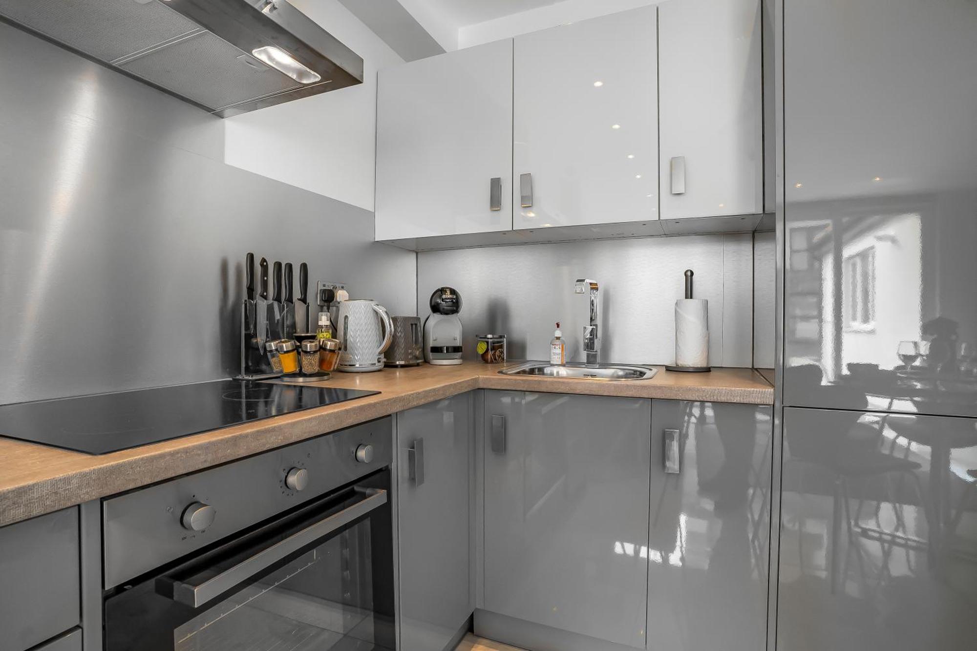 Stylish Apartments London Near Wembley Stadium エクステリア 写真