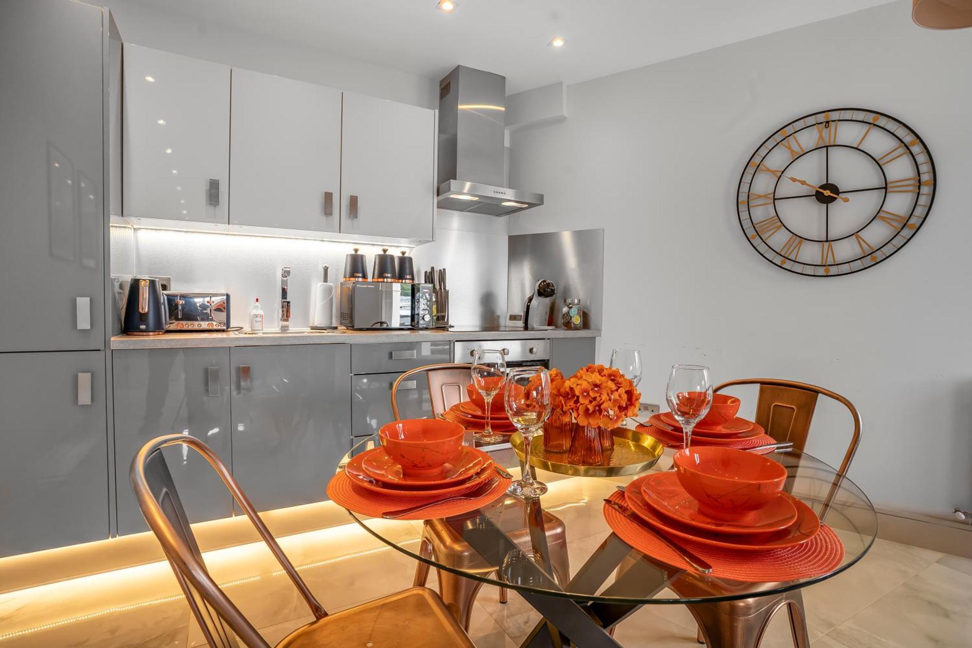 Stylish Apartments London Near Wembley Stadium エクステリア 写真