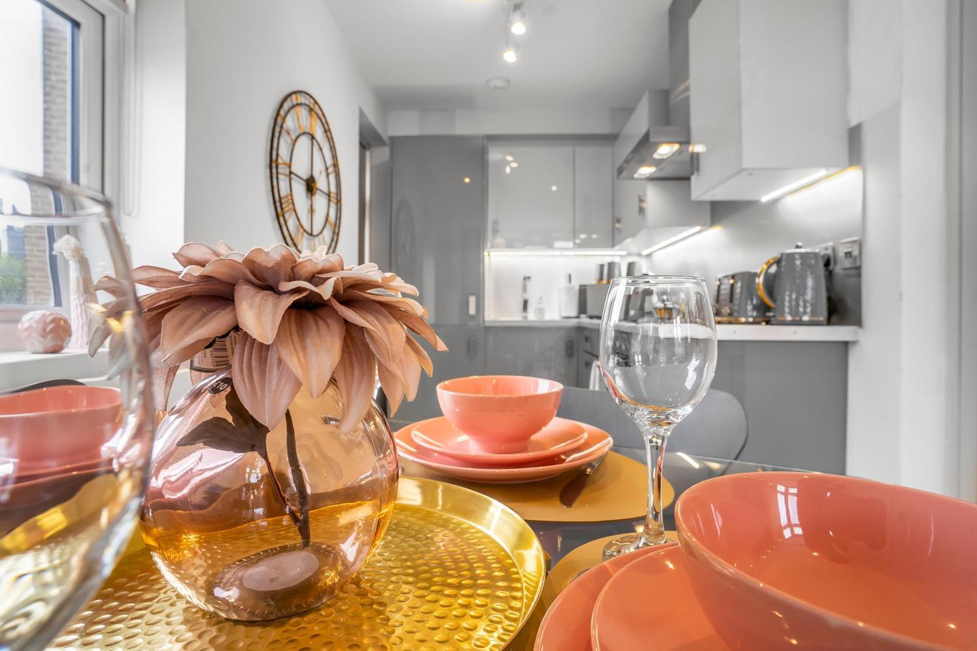 Stylish Apartments London Near Wembley Stadium エクステリア 写真