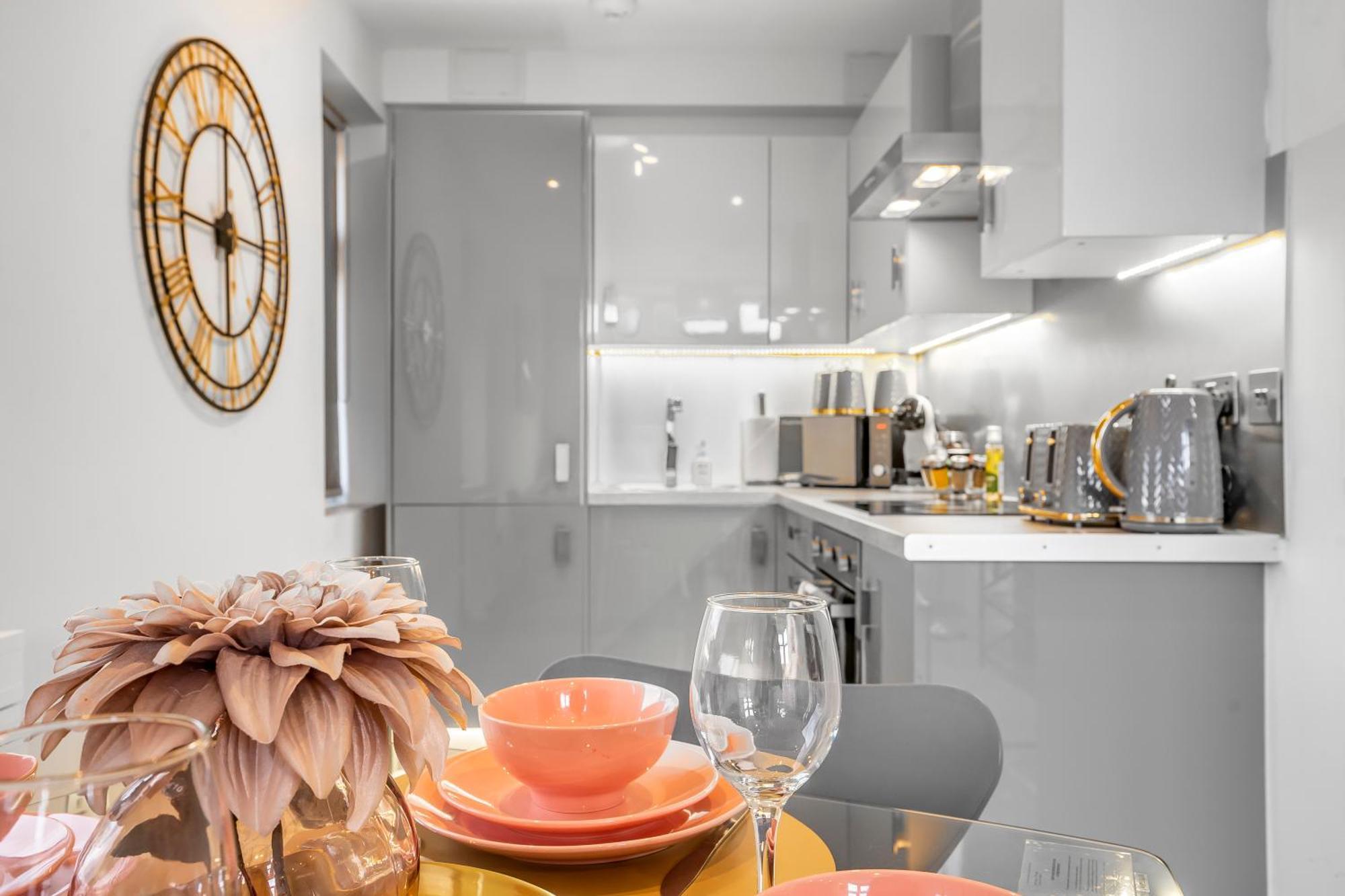 Stylish Apartments London Near Wembley Stadium エクステリア 写真